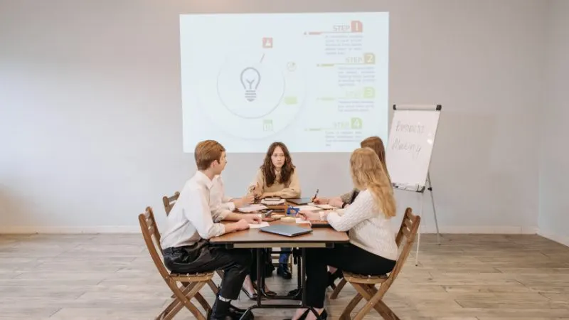 razlogi za najem digitalne agencije