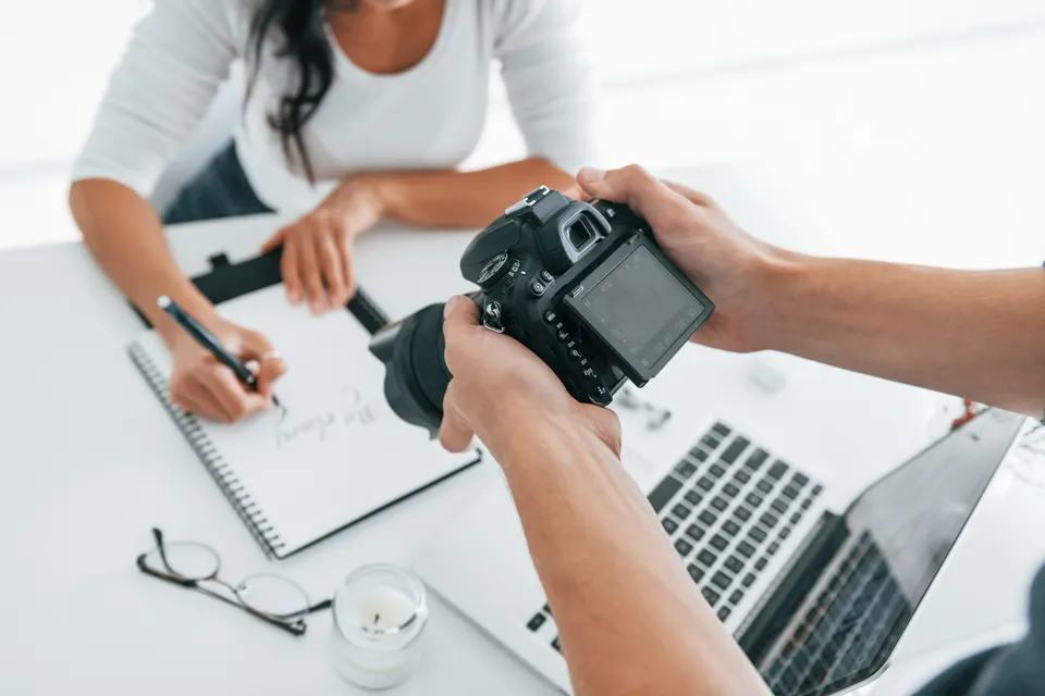 Uporaba profesionalnih fotografij na spletni strani